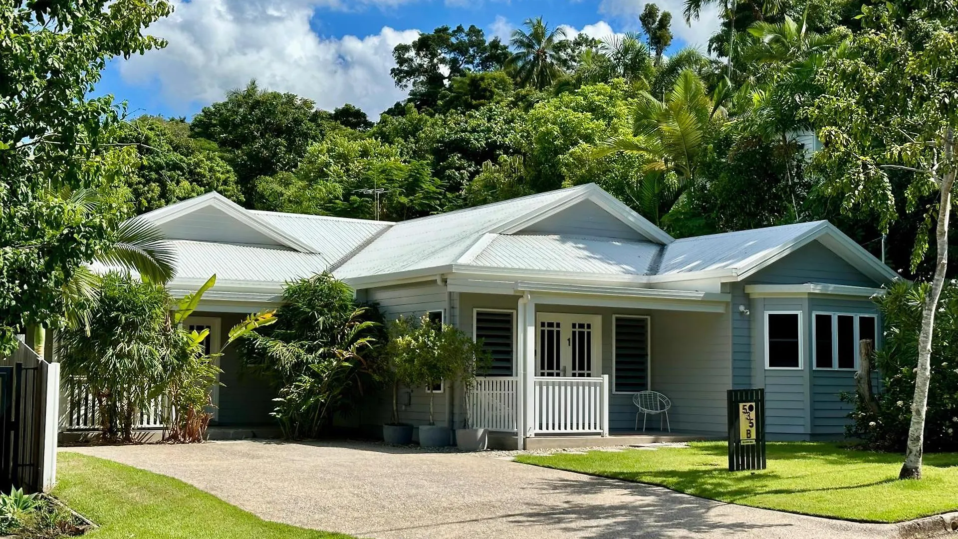 Bamboo Villa - Pet Friendly Luxury Villa Next To Botanical Gardens Edge Hill