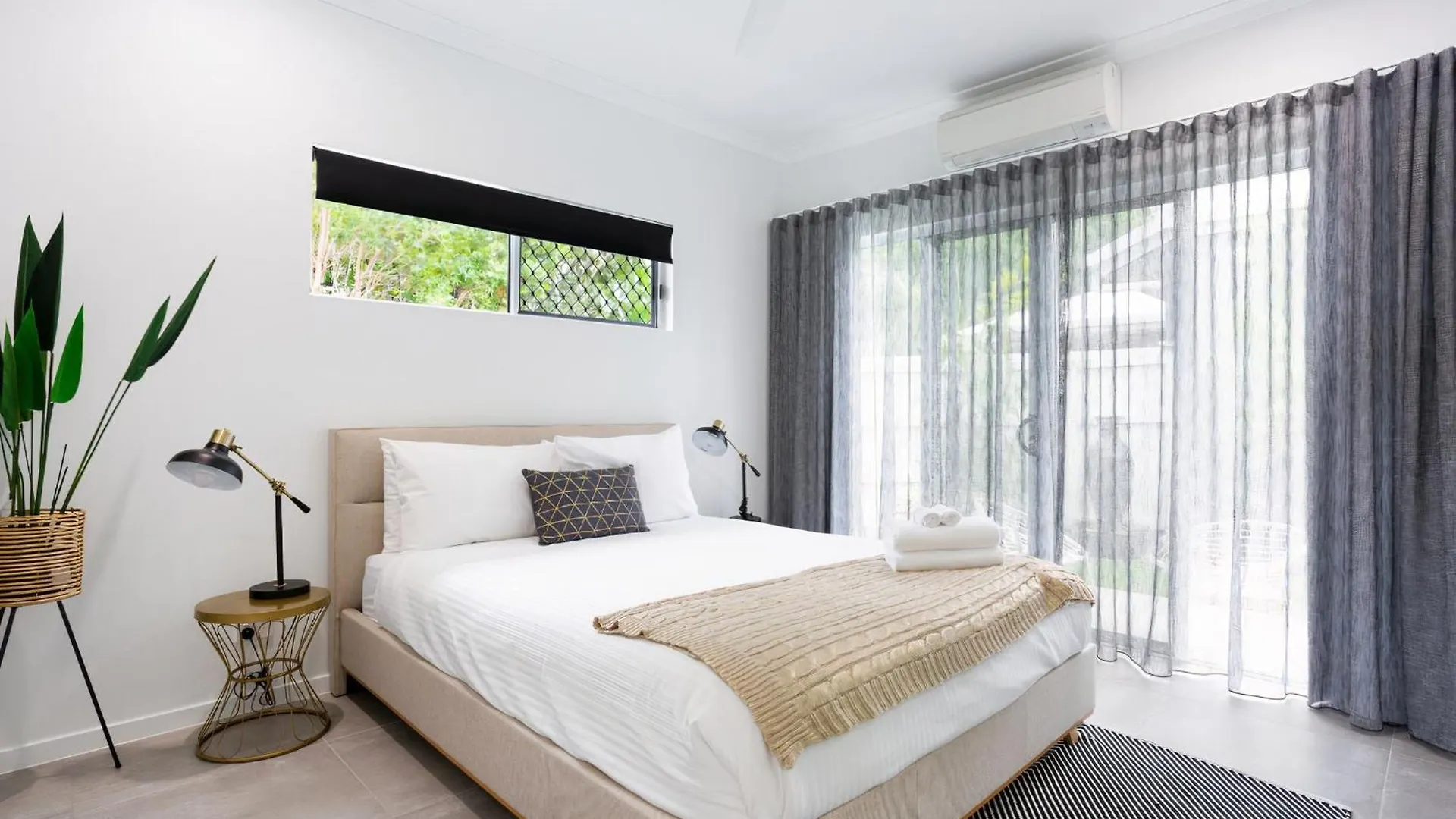 Bamboo Villa - Pet Friendly Luxury Villa Next To Botanical Gardens Edge Hill Australia